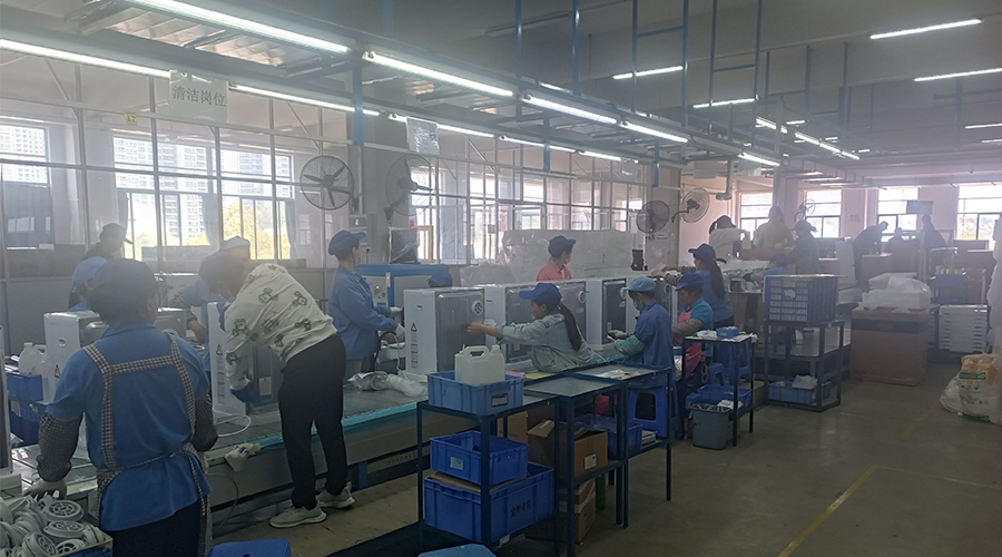 金環(huán)電器：車間全力備戰(zhàn)，確保小型衣服烘干機按時交付